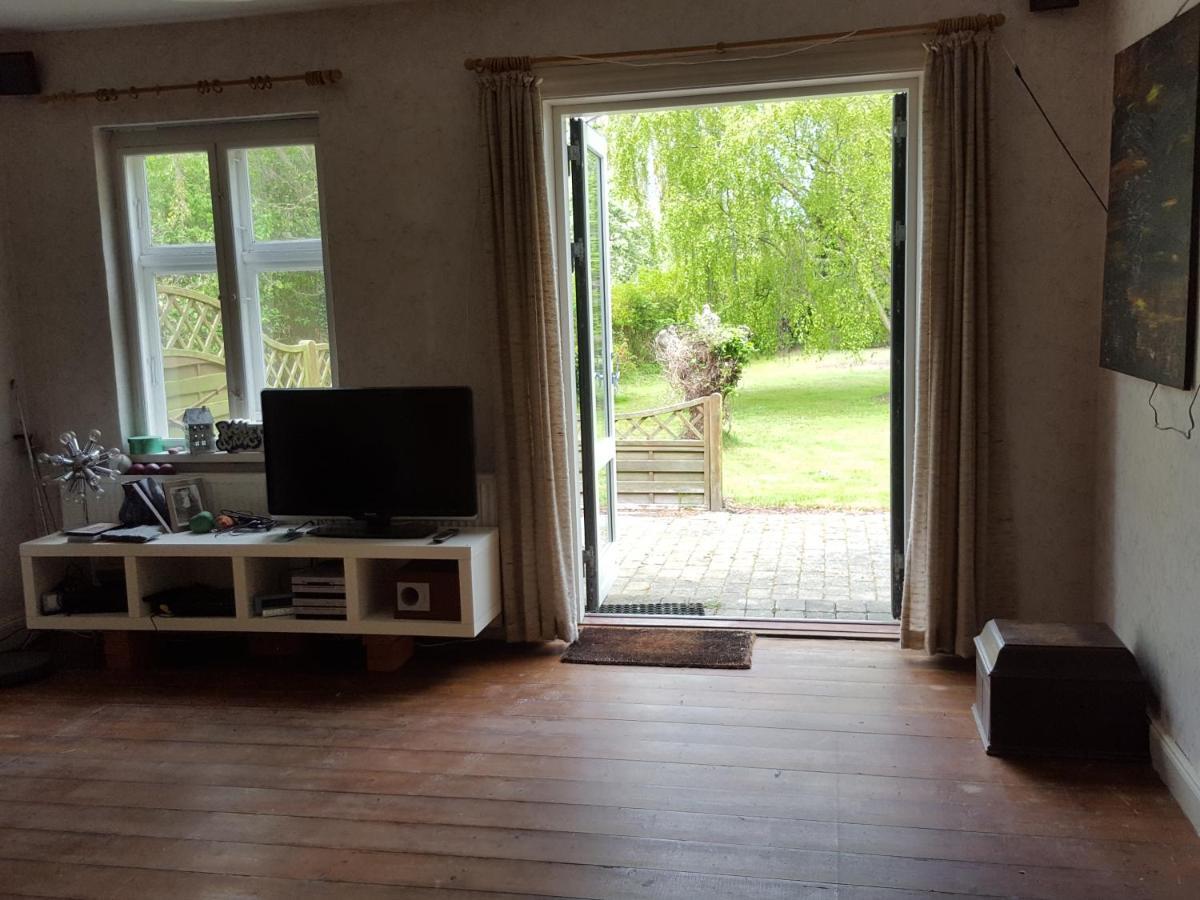Cosy Farmhouse Single Bedroom Stege Exteriör bild